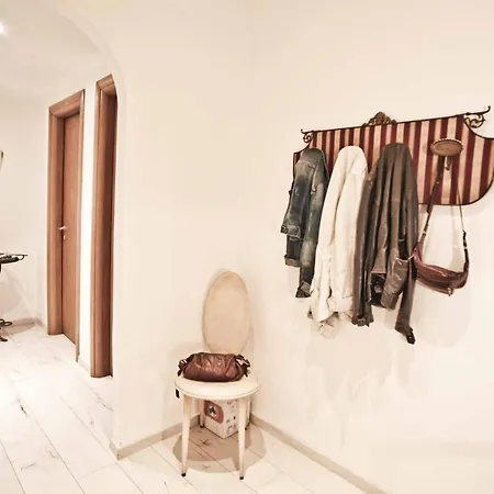 Sottosoprasannio Bed & Breakfast Roma